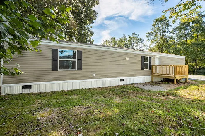 Greenfield Mobile Home Estates Picture 6