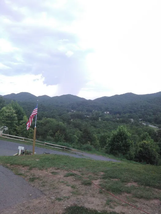 Laurelwood Manufactured Housing Community Picture 5