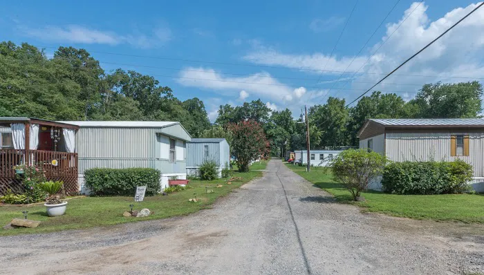 Black Mountain Manufactured Home Community Picture 2