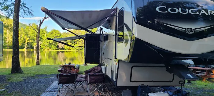 Ridgeview Mobile Home Park Picture 6