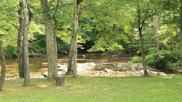 Ridgeview Mobile Home Park Picture 10