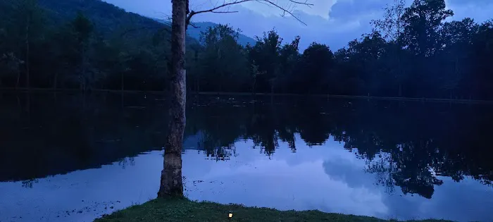 Ridgeview Mobile Home Park Picture 7