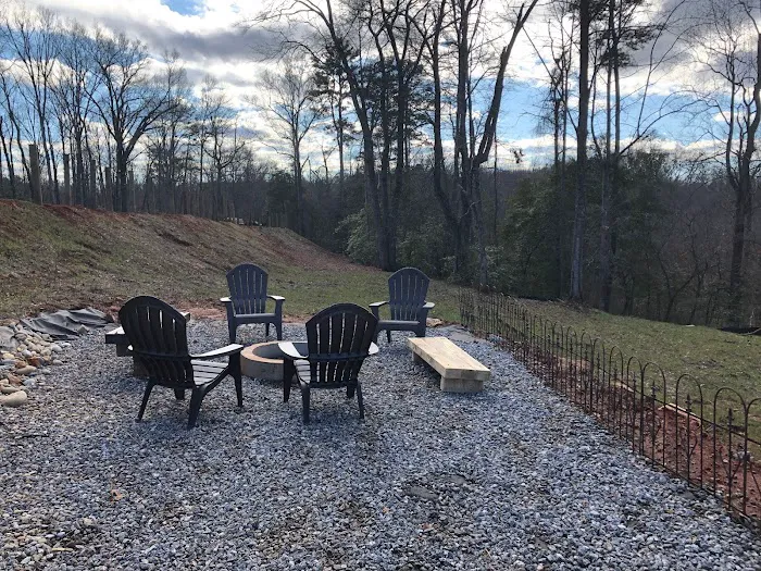 Whispering Winds RV Park Picture 5