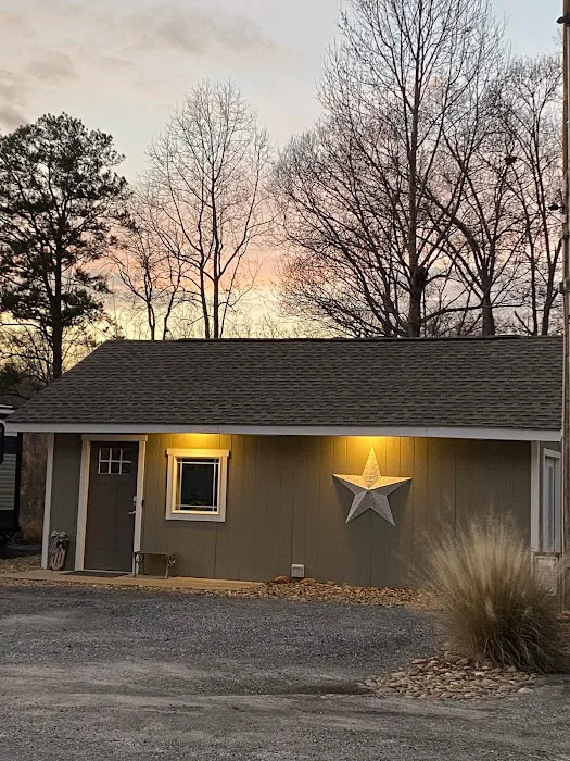 Whispering Winds RV Park Picture 7