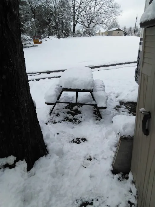 Lazy Boy Travel Trailer Park Picture 9