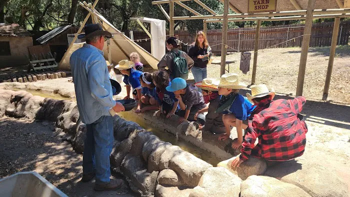 Fort Hope (Taco Camp) Picture 4