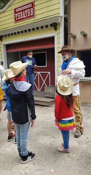 Fort Hope (Taco Camp) Picture 6