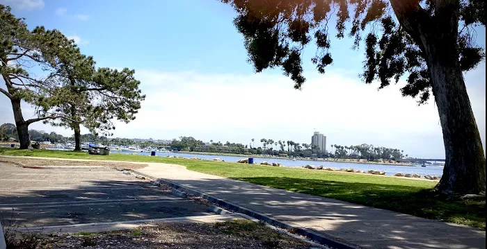 Paradise point beach Picture 2