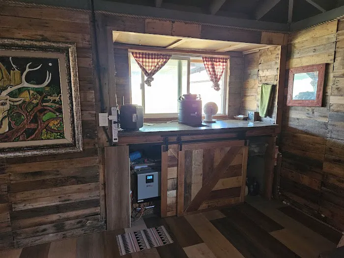 May’s Rock Ranch Picture 4