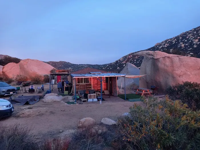 May’s Rock Ranch Picture 1