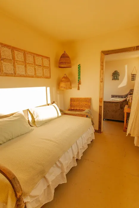 Goats haven lounge Picture 7