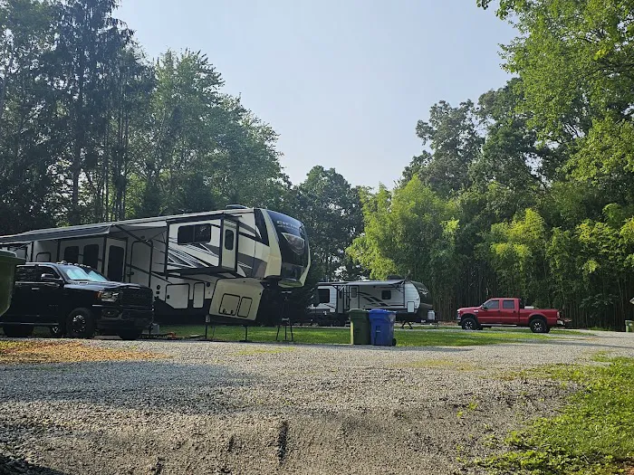 Oak Fern RV Park Picture 2