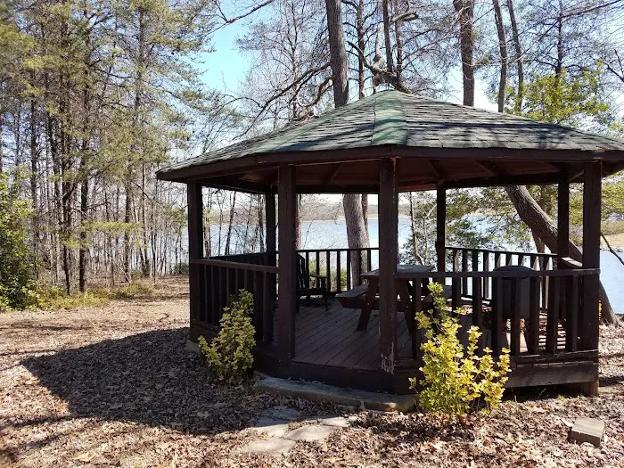 Lake Robinson RV Park Picture 4