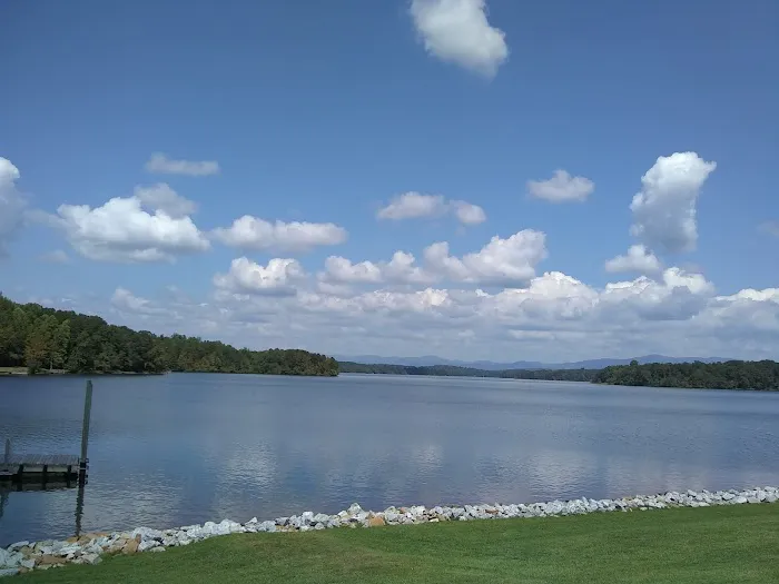 Lake Robinson RV Park Picture 1
