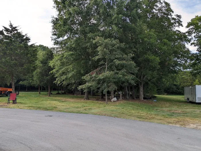 Southern Shade RV Park Picture 5