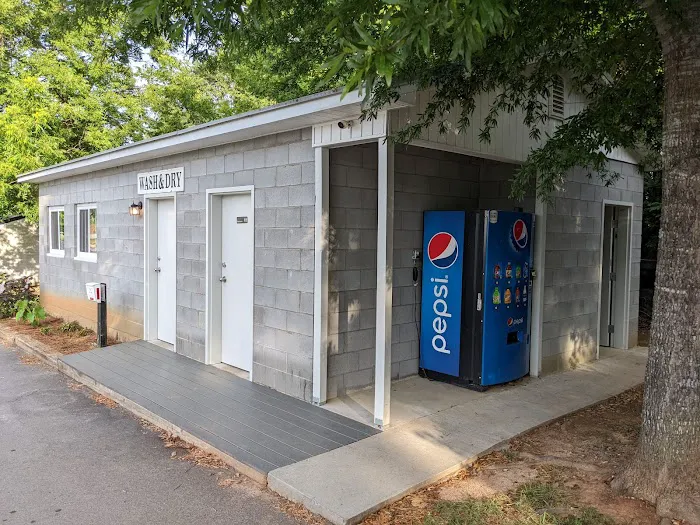 Southern Shade RV Park Picture 6