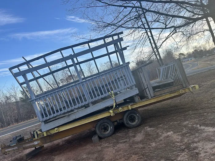 Johnny Franklin's Mobile Home Picture 1