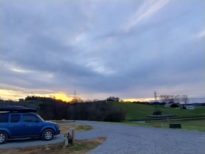 Evergreens RV Park Picture 3