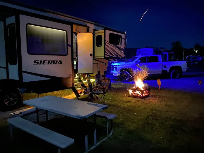 Around Pond South RV Park Picture 1