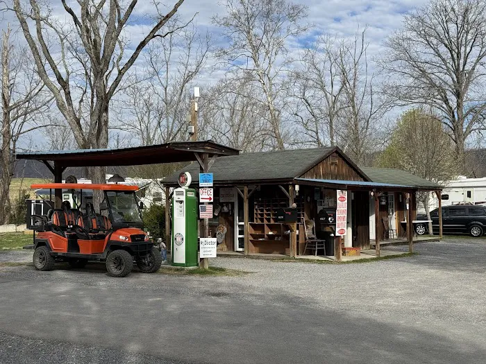 Around Pond RV Park Picture 2