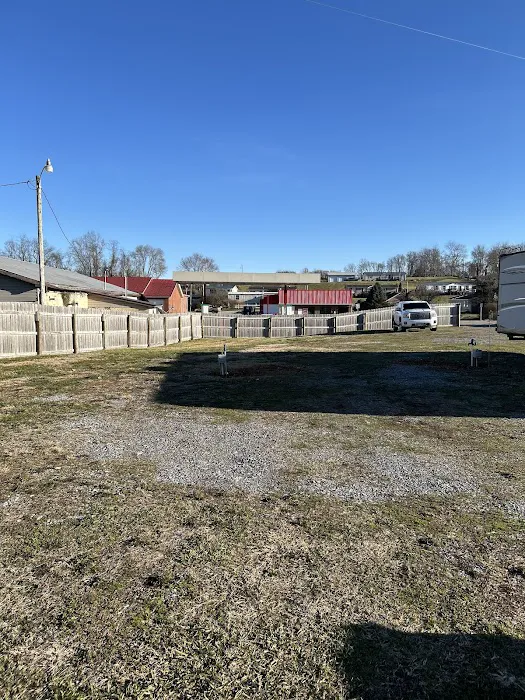 Clinch Mountain RV Park Picture 2