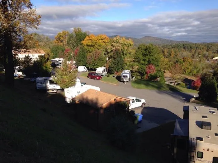 Asheville Bear Creek RV Park Picture 9