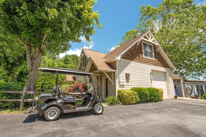 Clairmont Crest, A Family Friendly Community Picture 6