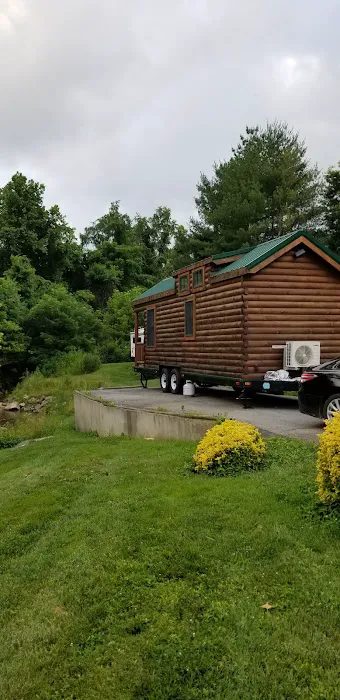 Clairmont Crest, A Family Friendly Community Picture 1