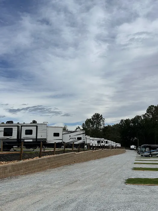 Carolina Crossroads RV Park Picture 3