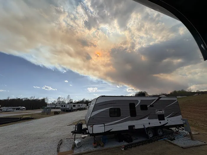 Carolina Crossroads RV Park Picture 2