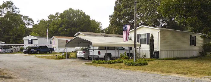 Coachwood Mobile Home Park Picture 1