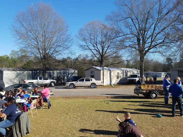 Hidden Creek Mobile Home Park Picture 3