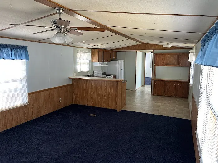 Fox Creek Mobile Home Park Picture 1