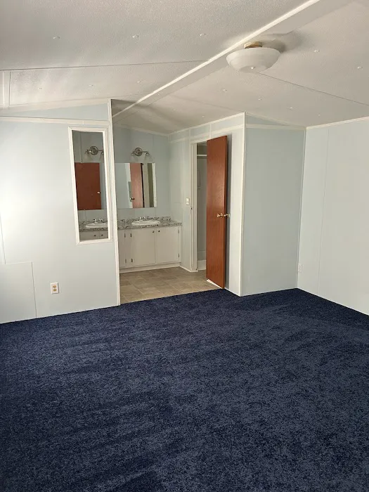 Fox Creek Mobile Home Park Picture 6