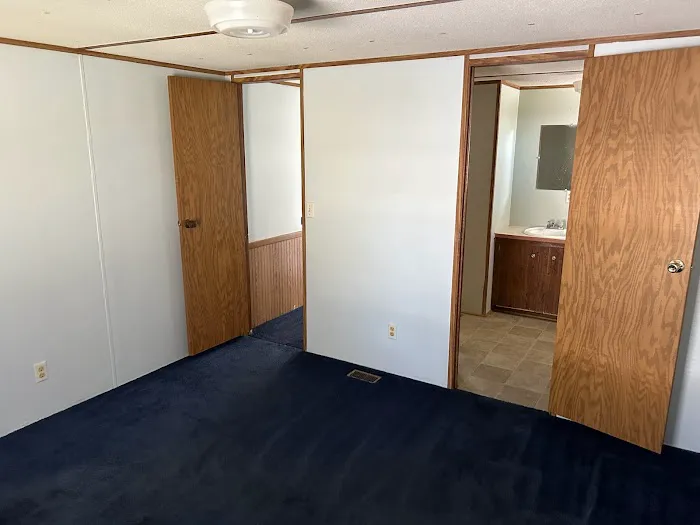 Fox Creek Mobile Home Park Picture 3