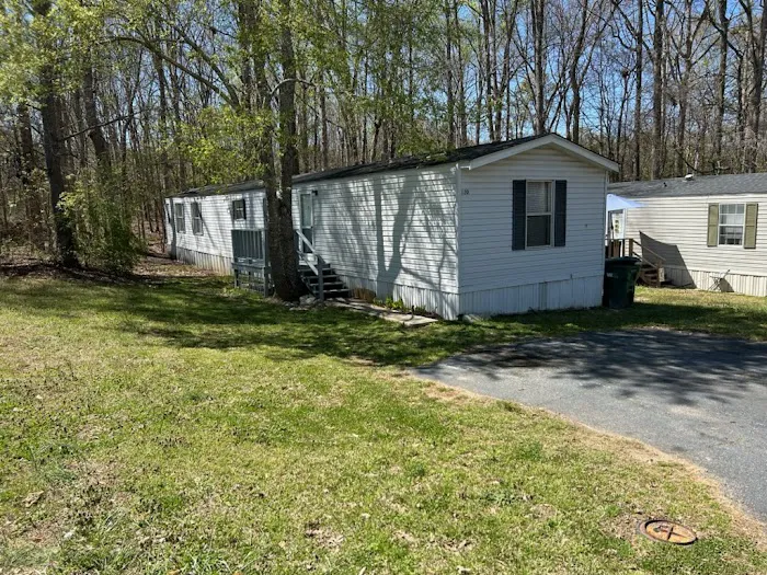 Fox Creek Mobile Home Park Picture 8