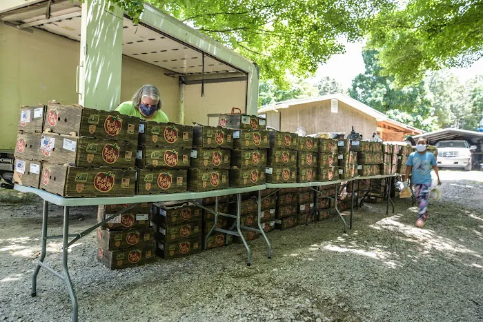 Hilltop Mobile Home Park Picture 5