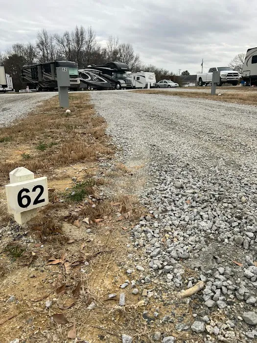 Shibby RV Living Picture 4