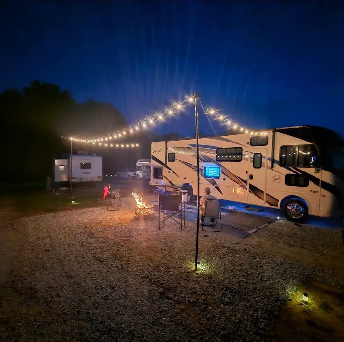 Shibby RV Living Picture 5