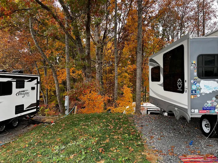 Mountain Ranch RV Park Picture 3