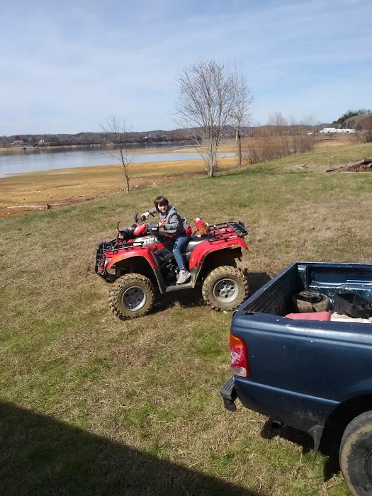 Lake Side RV Park Picture 10