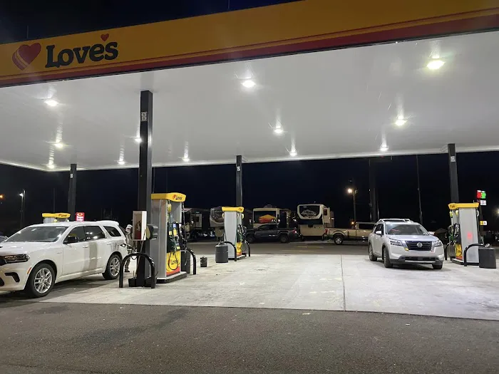 Love's RV Hookup Picture 8