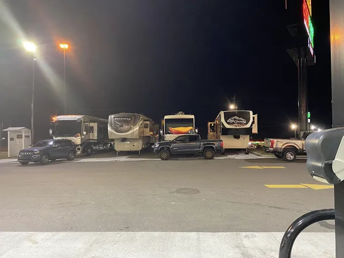 Love's RV Hookup Picture 4