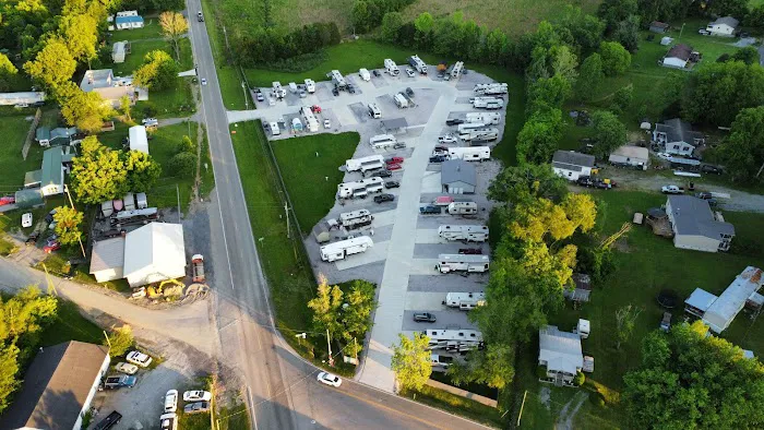 Funny Farm RV & Tiny Home Park Picture 1