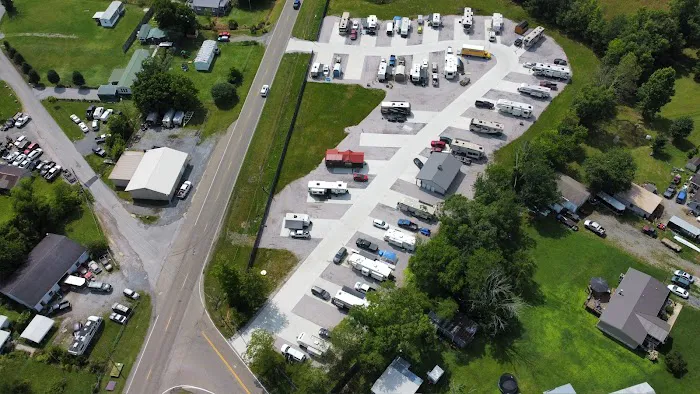 Funny Farm RV & Tiny Home Park Picture 2