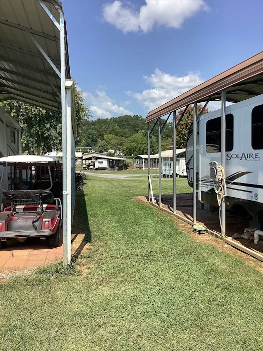 Cedar Cove RV Resort Picture 2