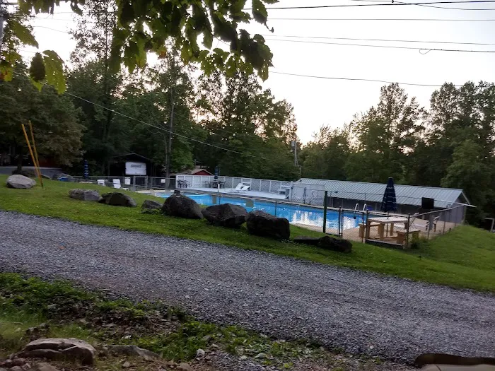 Edge of Smokies Campground Picture 5