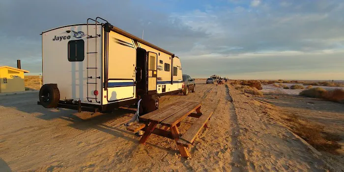 Corvina Beach Campground Picture 1