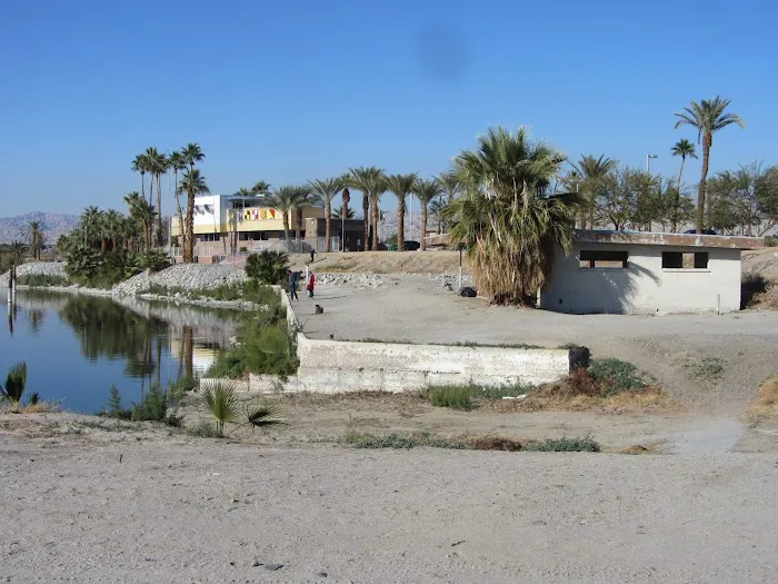 Bombay Beach Campground Picture 10