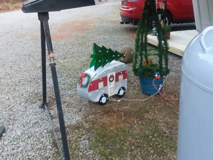 April Valley RV Park Picture 5